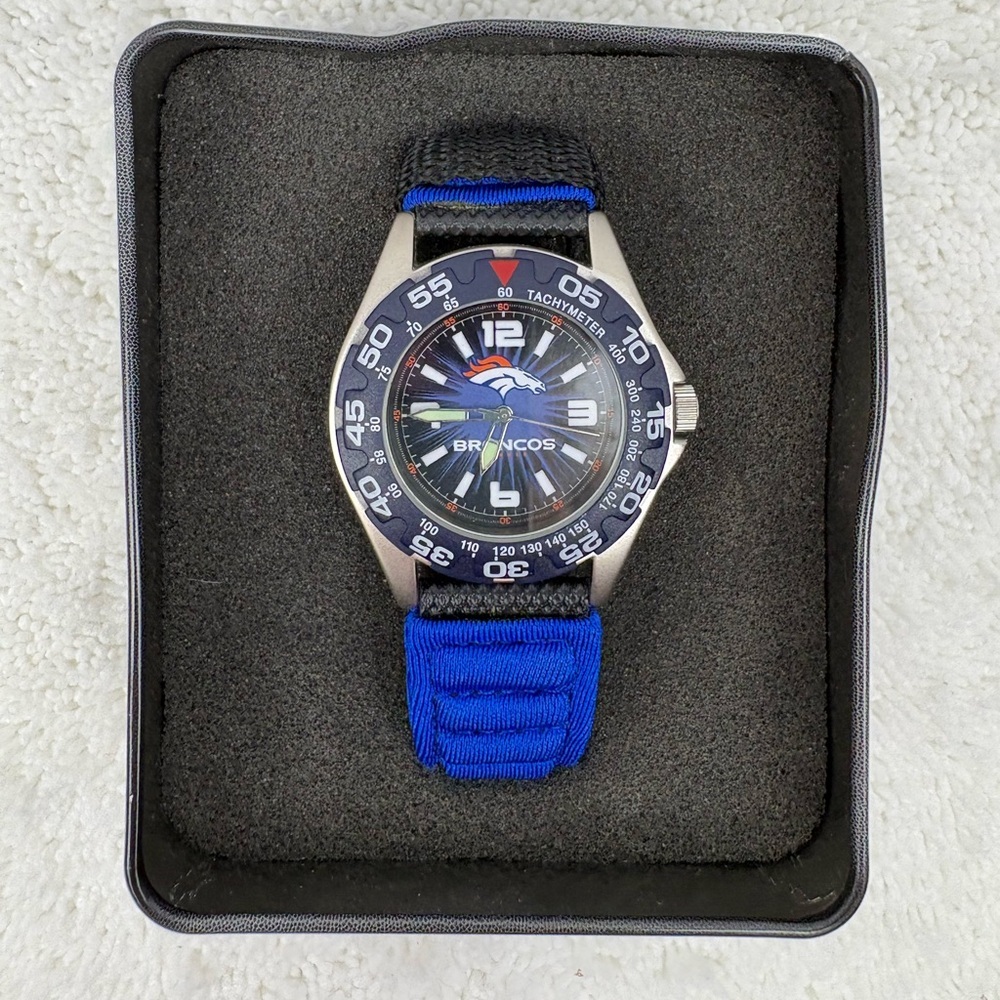 Denver Broncos NFL-Themed Wristwatch Produced by ewatchfactory